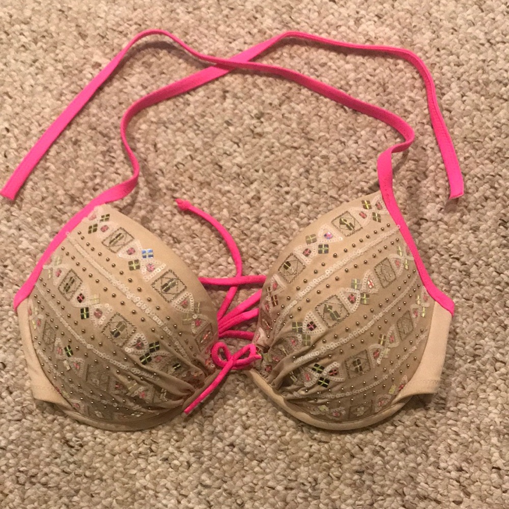 Gorgeous push up swim top
